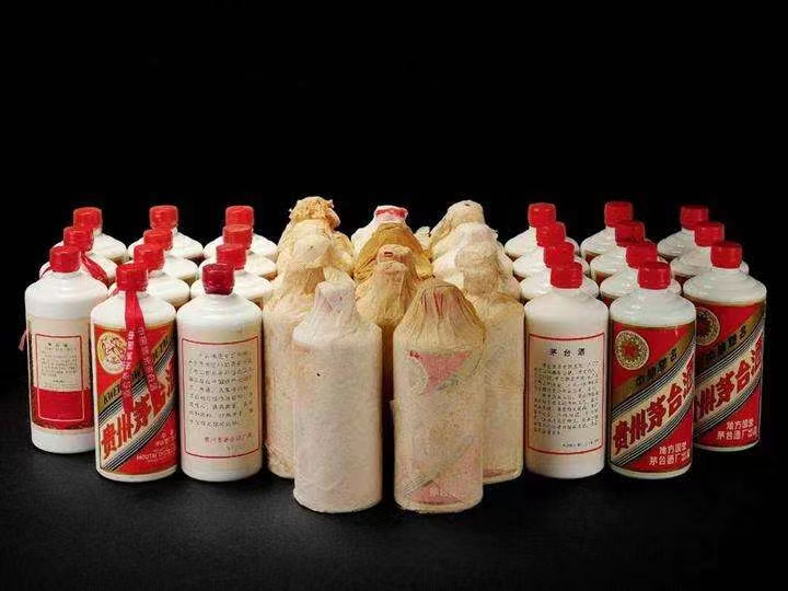 南丰镇日照岚山回收酒价格哪里回收(附近上门回收茅台酒）?